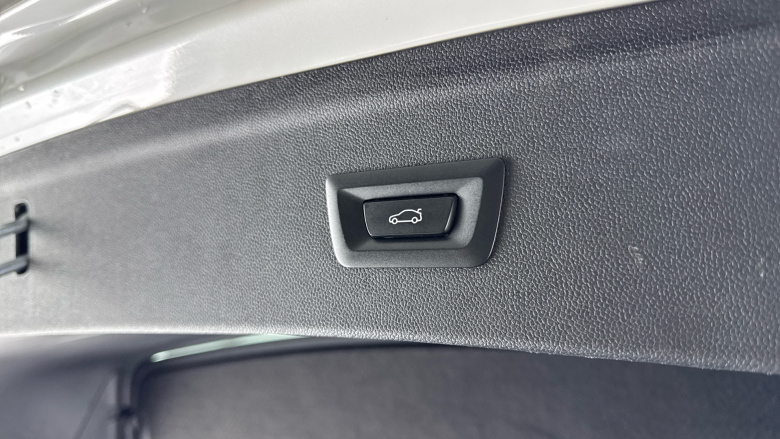 BMW iX 240kW xDrive40 M Sport 76.6kWh 5dr Auto Electric Estate